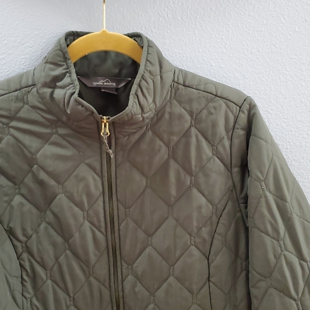 Eddie Bauer lightweight quilted barn chore jacket - Picture 3 of 6
